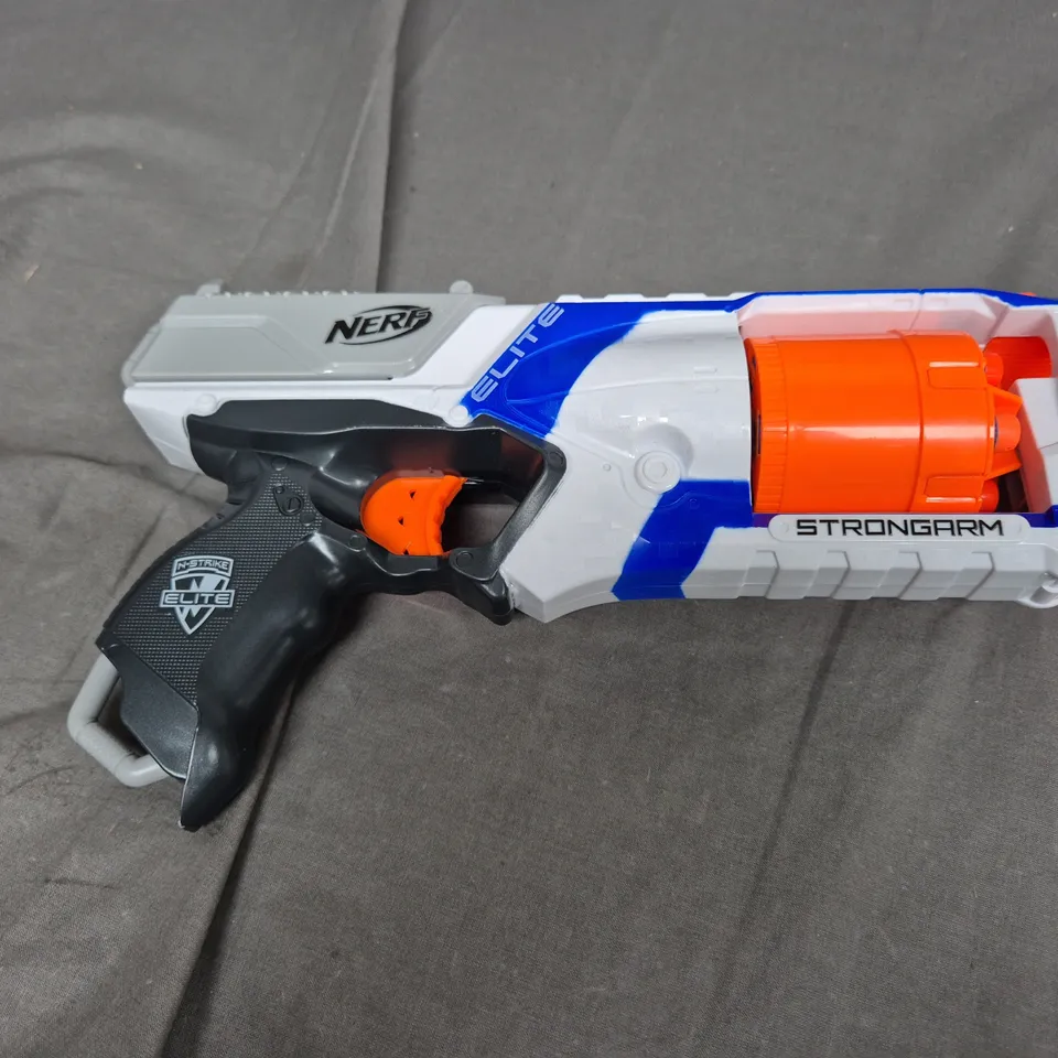 NERF ELITE STRONGARM 