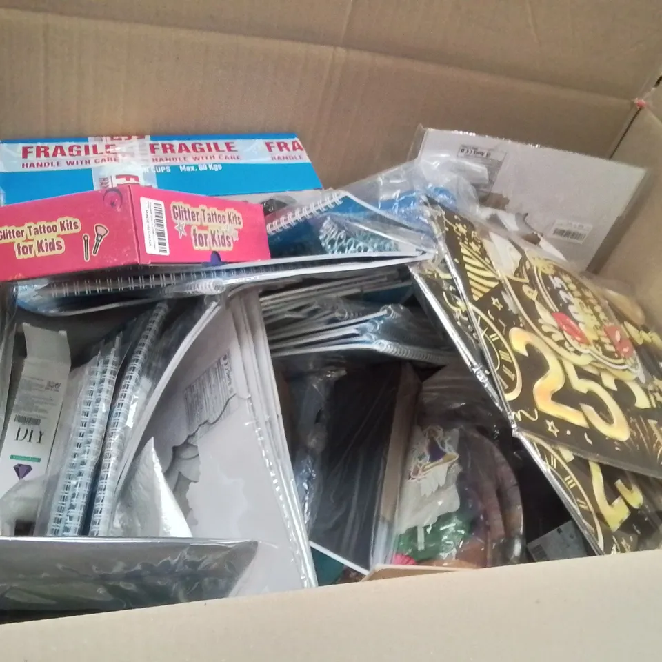 PALLET CONTAINING VARIOUS ASSORTED HOUSEHOLD ITEMS TO INCLUDE:  PHOTO ALBUMS, PART BANNERS, PHONE CASES ETC.