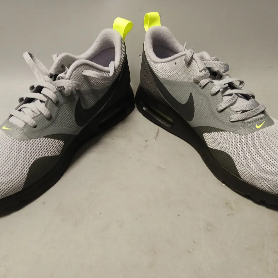 PAIR OF NIKE AIR SHOES IN GREY/DARK GREY/BLACK UK SIZE 6