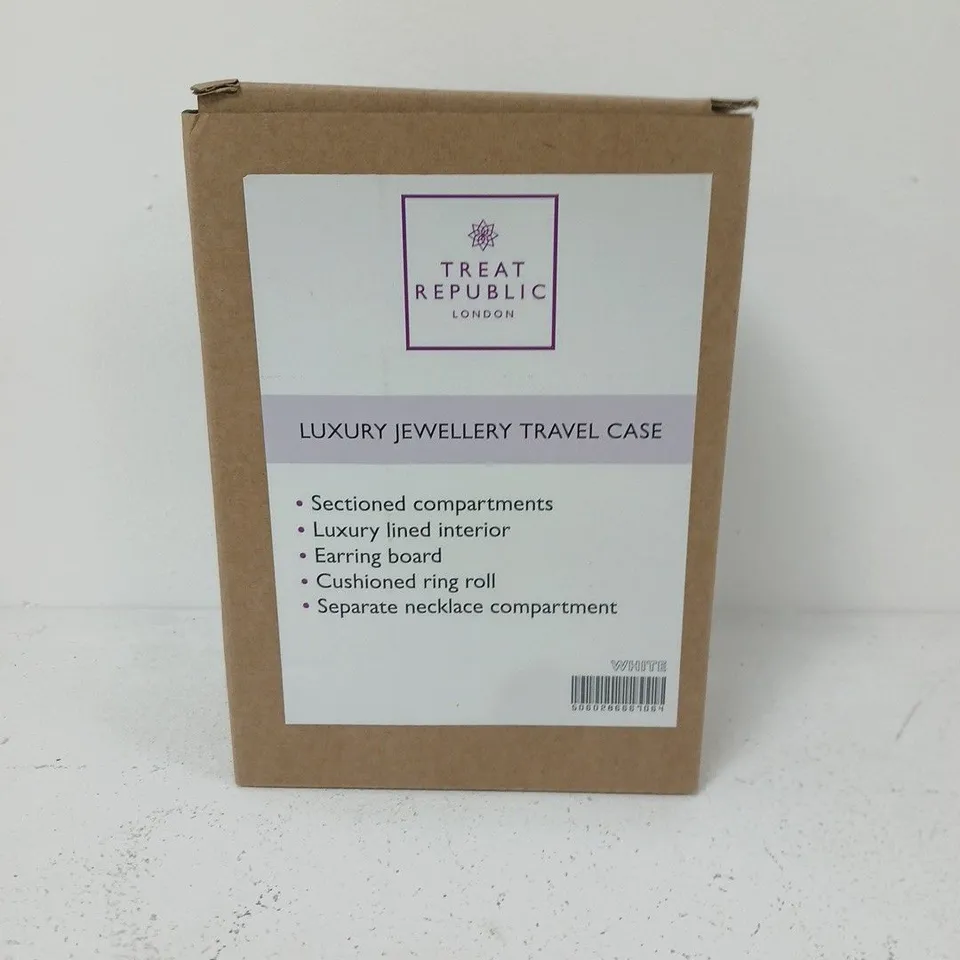 TREAT REPUBLIC LONDON LUXURY JEWELLERY TRAVEL CASE – BOXED WITH SECTIONED COMPARTMENTS