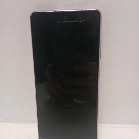 SAMSUNG GALAXY SMARTPHONE – PURPLE (CAMERA QUAD) – DAMAGED BACK PANEL