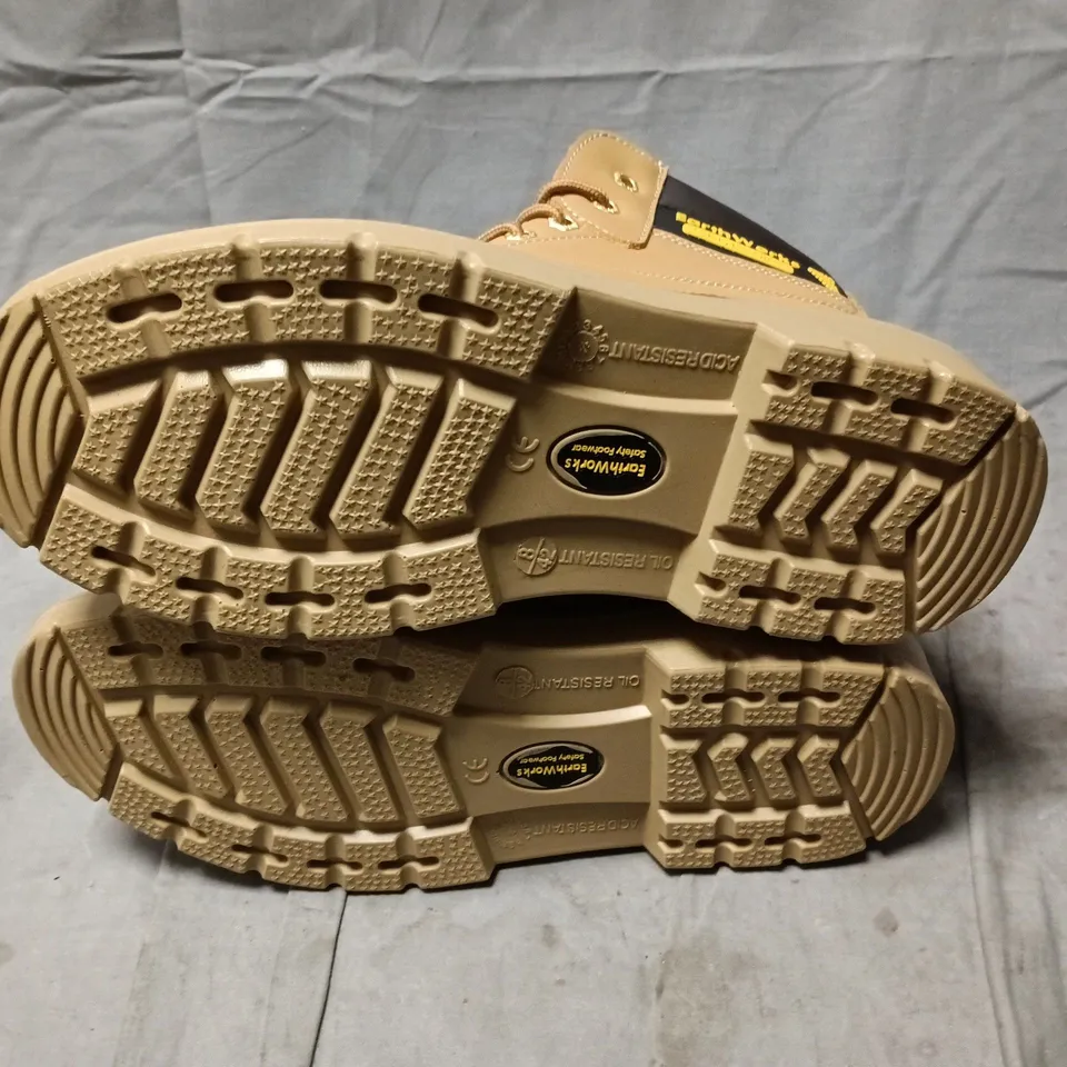 EARTHWORKS SAFETY BOOTS – TAN LEATHER, BLACK COLLAR (MEN) - UK 8