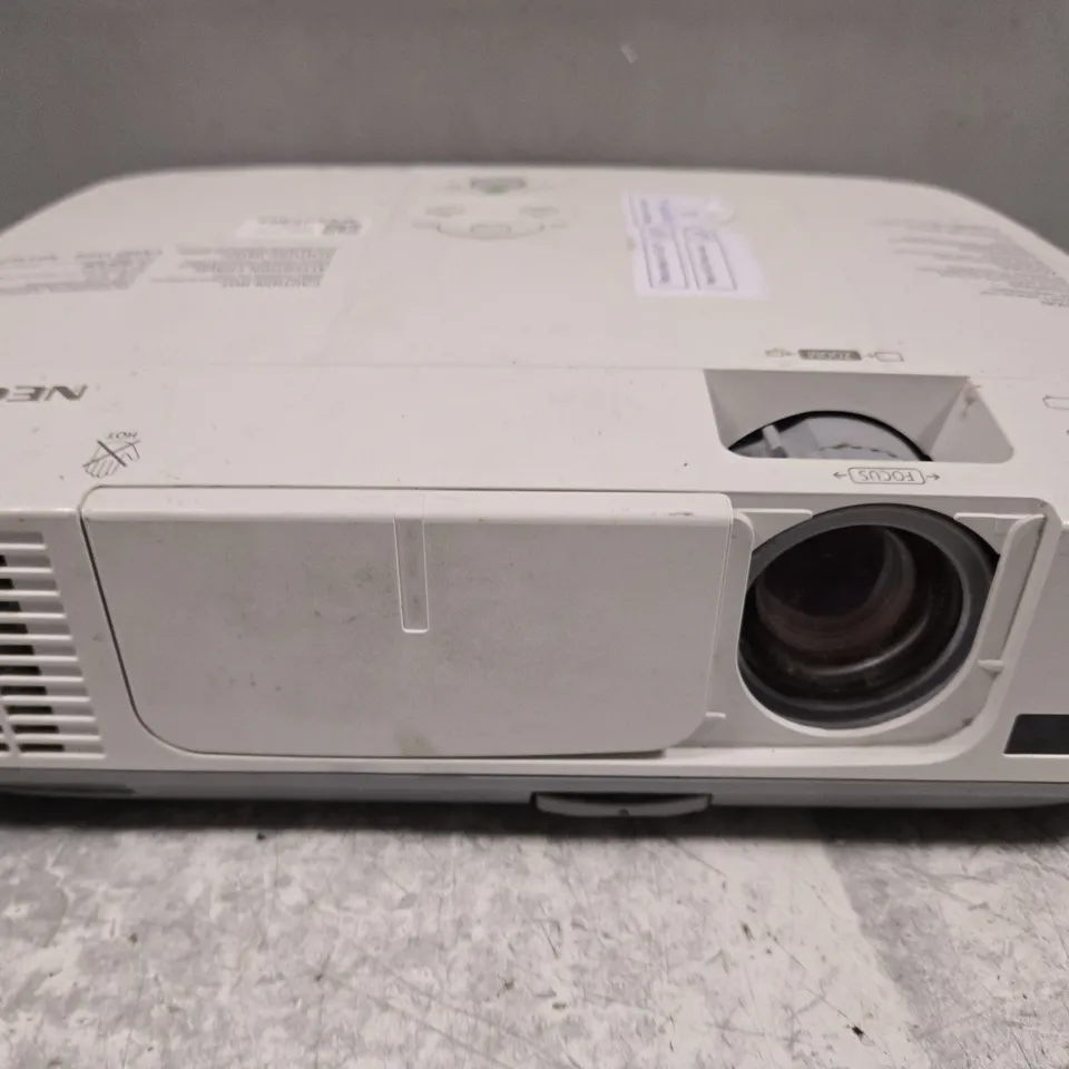 NEC M230X 3LCD PROJECTOR 