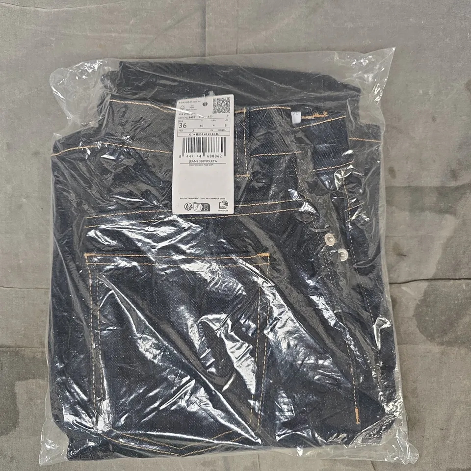 MNG 328 VIOLETA FLARED JEANS IN DARK BLUE SIZE UK 8