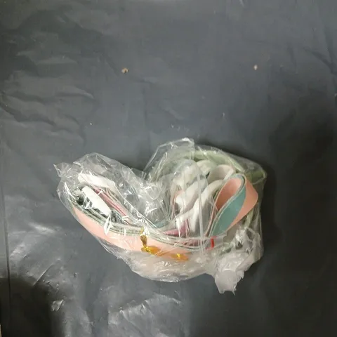 BOX OF APPROXIMATELY 80 X WATER BOTTLE RING STRAP SET 