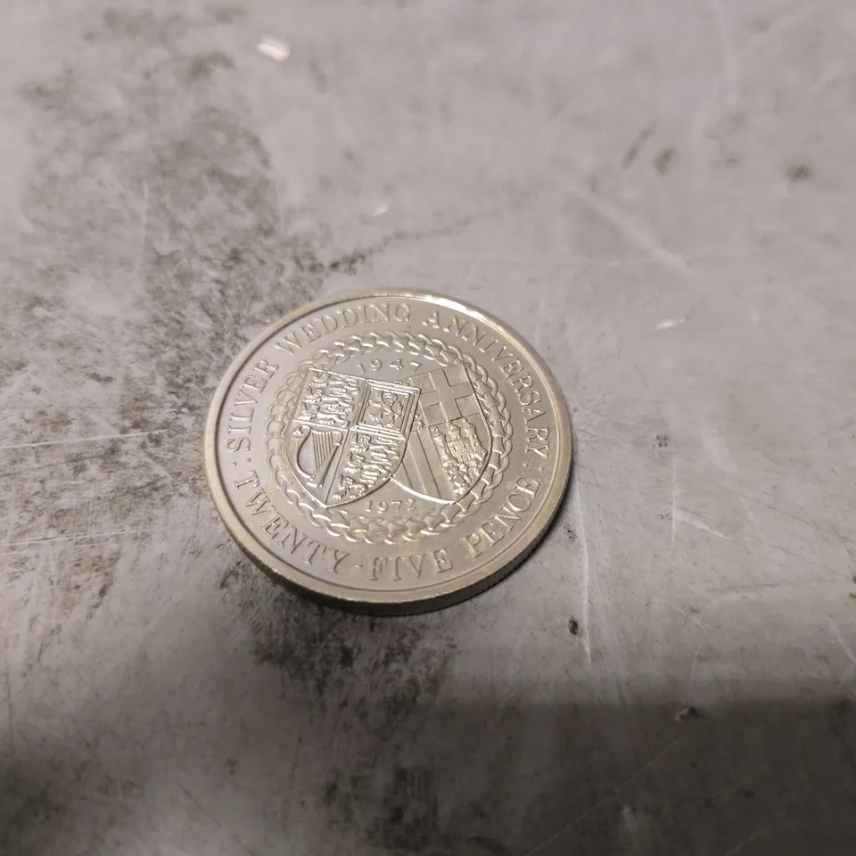 1972 SILVER WEDDING ANNIVERSARY TWENTY FIVE PENCE COIN