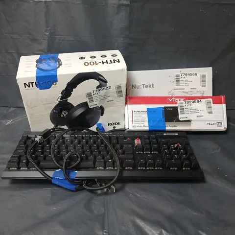 APPROXIMATELY 15 ASSORTED ELECTRICAL ITEMS TO INCLUDE RODE HEADPHONES, CORSAIR WIRED KEYBOARD, MONOBLOCK AMPLIFIER, ETC