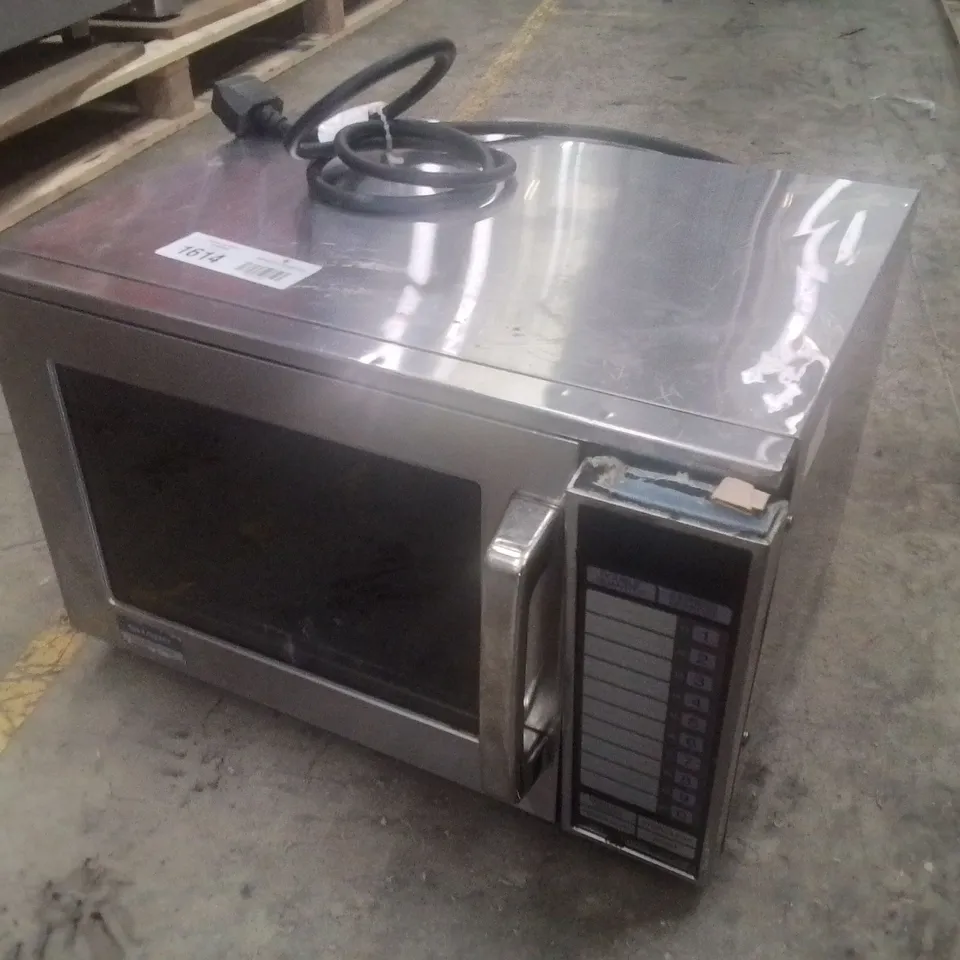 SHARP R-24AT 1900W COMMERCIAL MICROWAVE 