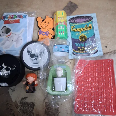 TOTE OF ASSORTED TOYS AND ACCESSORIES TO INCLUDE;