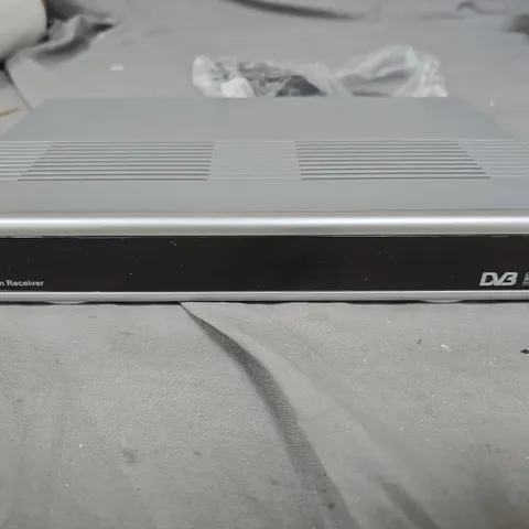 MAXIM DIGITAL TELEVISION RECEIVER