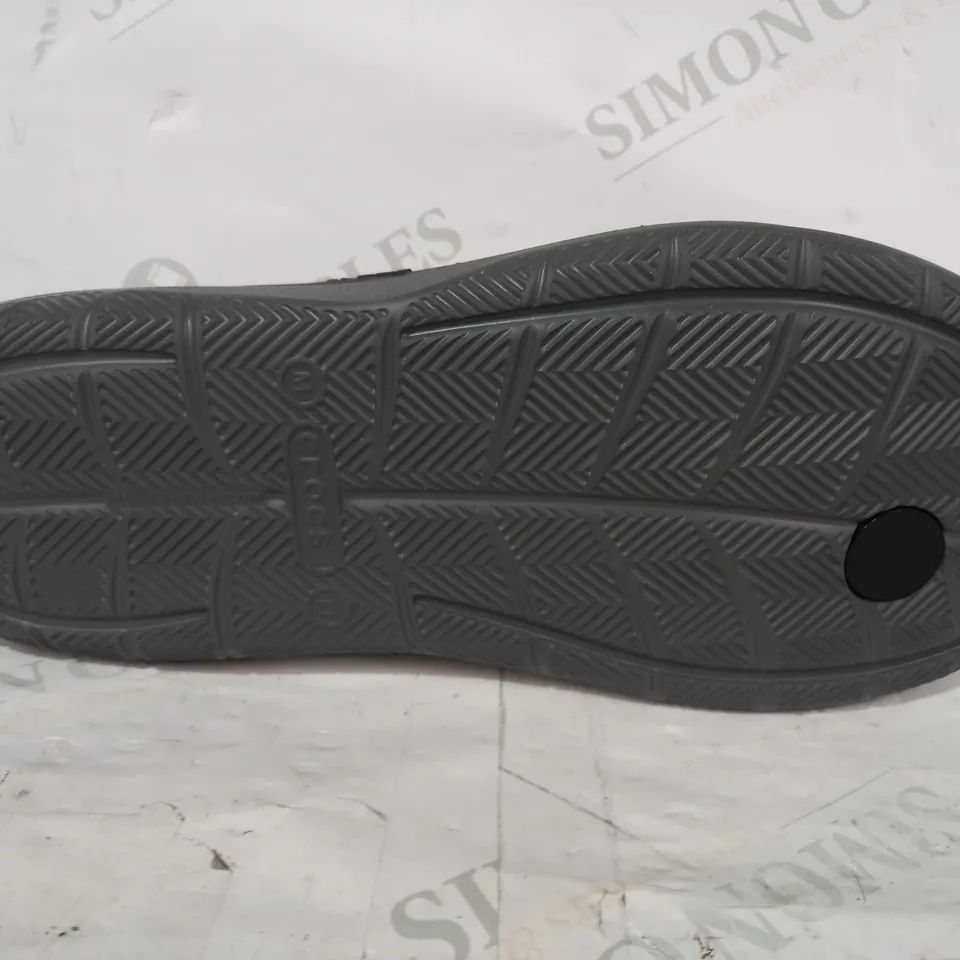 BOXED PAIR OF CROCS SANDALS IN BLACK/GREY SIZE M11