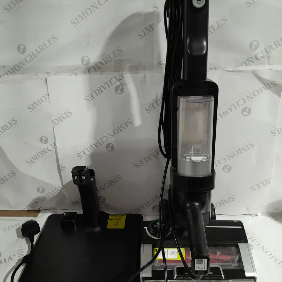 SHARK STRATOS CORDED STICK PET PRO MODEL HZ3000UKT