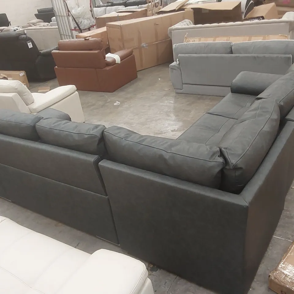 QUALITY DESIGNER FAUX LEATHER UPHOLSTERED CORNER SOFA