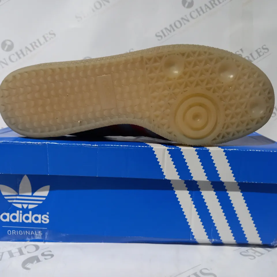 BOXED PAIR OF ADIDAS HOCHELAGA SPZL SHOES IN GREY/RED UK SIZE 9.5