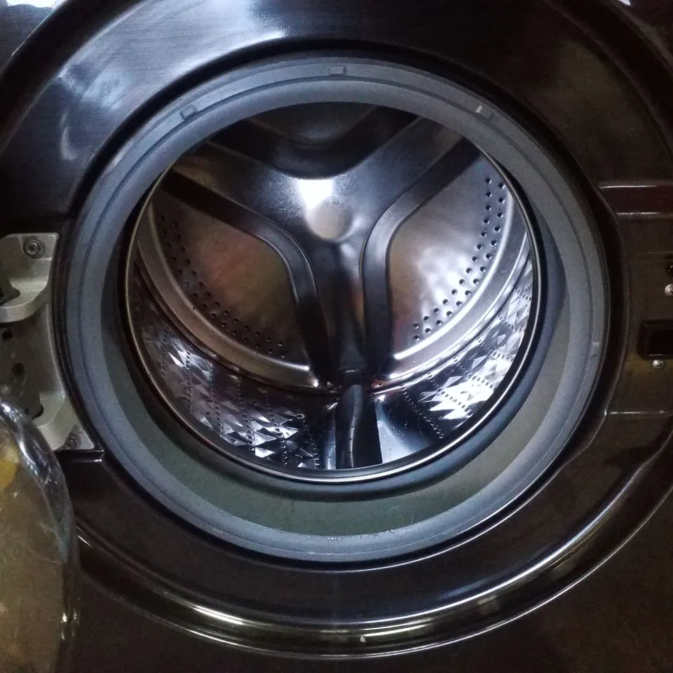 SAMSUNG SERIES 5 SMART LOAD WASHING MACHINE IN BLACK