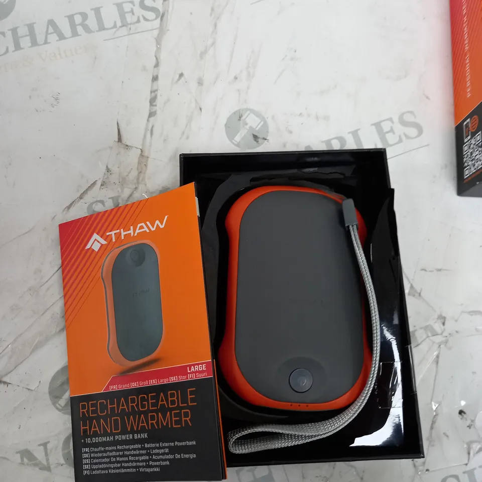 BOXED THAW HAND WARMER IN GREY