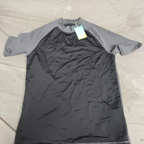MOUNTAIN WAREHOUSE RASH VEST IN DARK GREY - LARGE