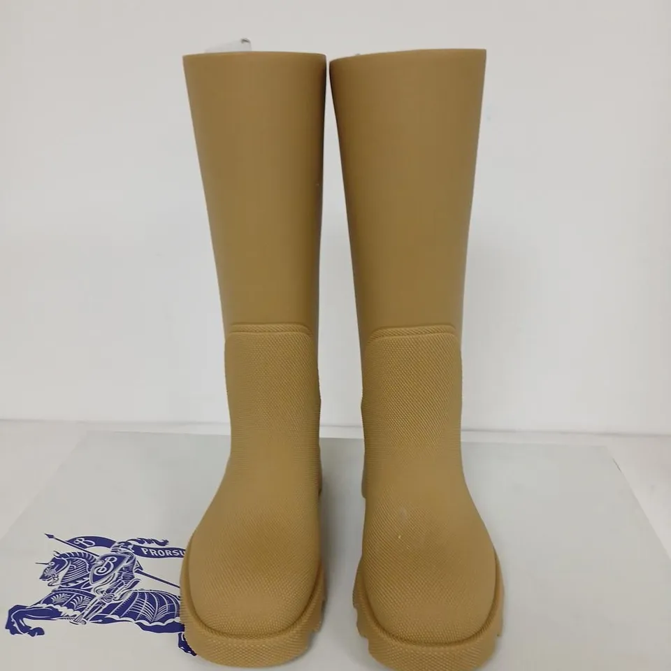 BURBERRY RUBBER BOOT – MANILLA, UK 5 (EU 38)