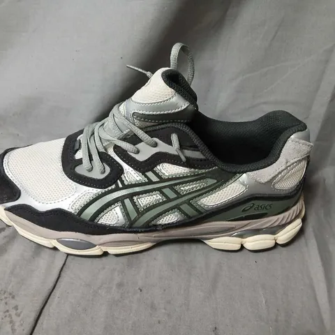 ASICS RUNNING SHOES – MEN'S, UK 10 (EU 45) 