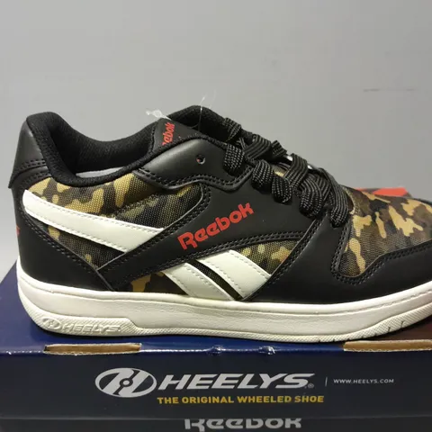 BOXED PAIR OF REEBOK x HEELYS LOWS IN CAMO & NAVY - UK 5