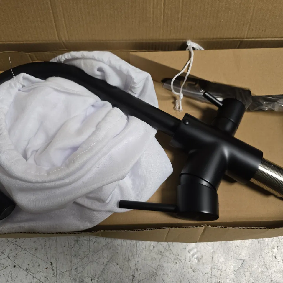 BOXED DEANTE KITCHEN MIXER 