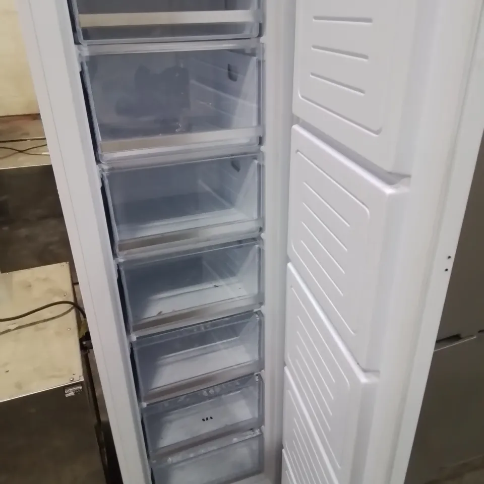 SIA INTERGRATED 6 DRAWER FREZZER