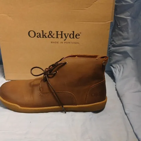 OAK & HYDE SPRUCE BROWN LEATHER BOOTS – UK 8 (EU 42)