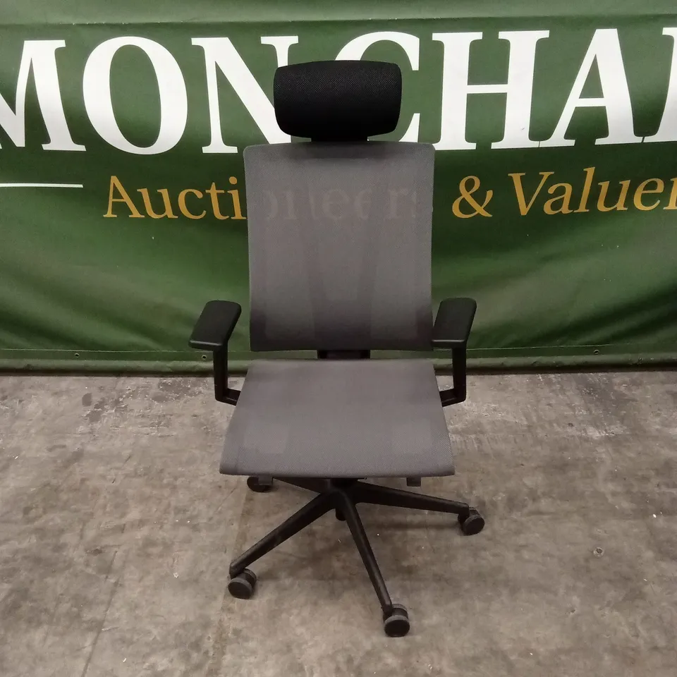 MESH OFFICE CHAIR WITH HEADREST - GREY/BLACK