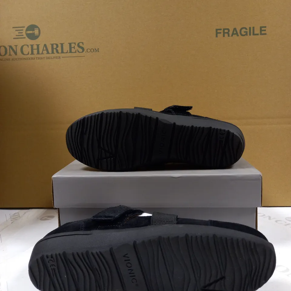 VIONIC SHELBY SHOE BLACK SIZE 4.5
