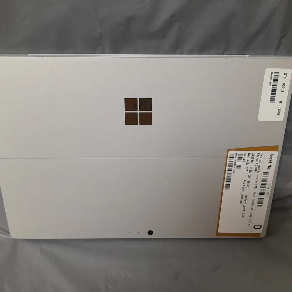 UNBOXED MICROSOFT SURFACE PRO 5 M3-7Y30 1GHZ 4GB 128GB