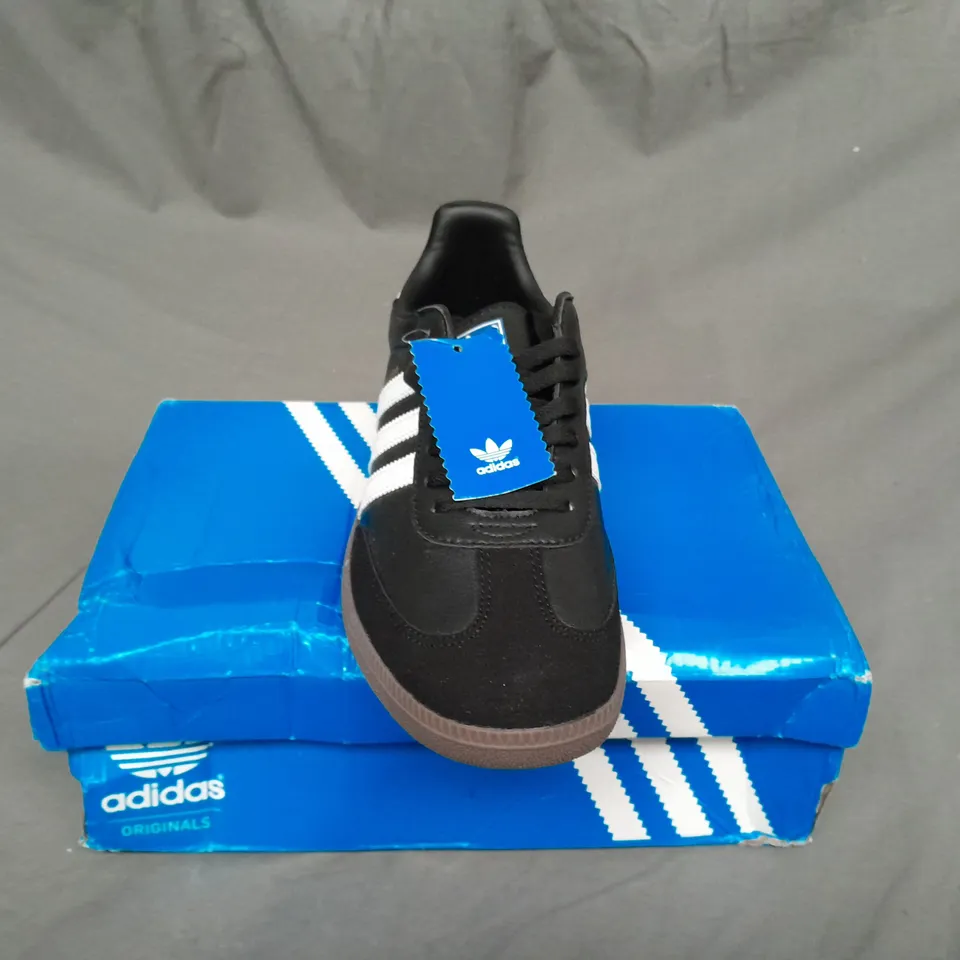 BOX PAIR OF ADIDAS SAMBA VEGAN TRAINERS SIZE 9