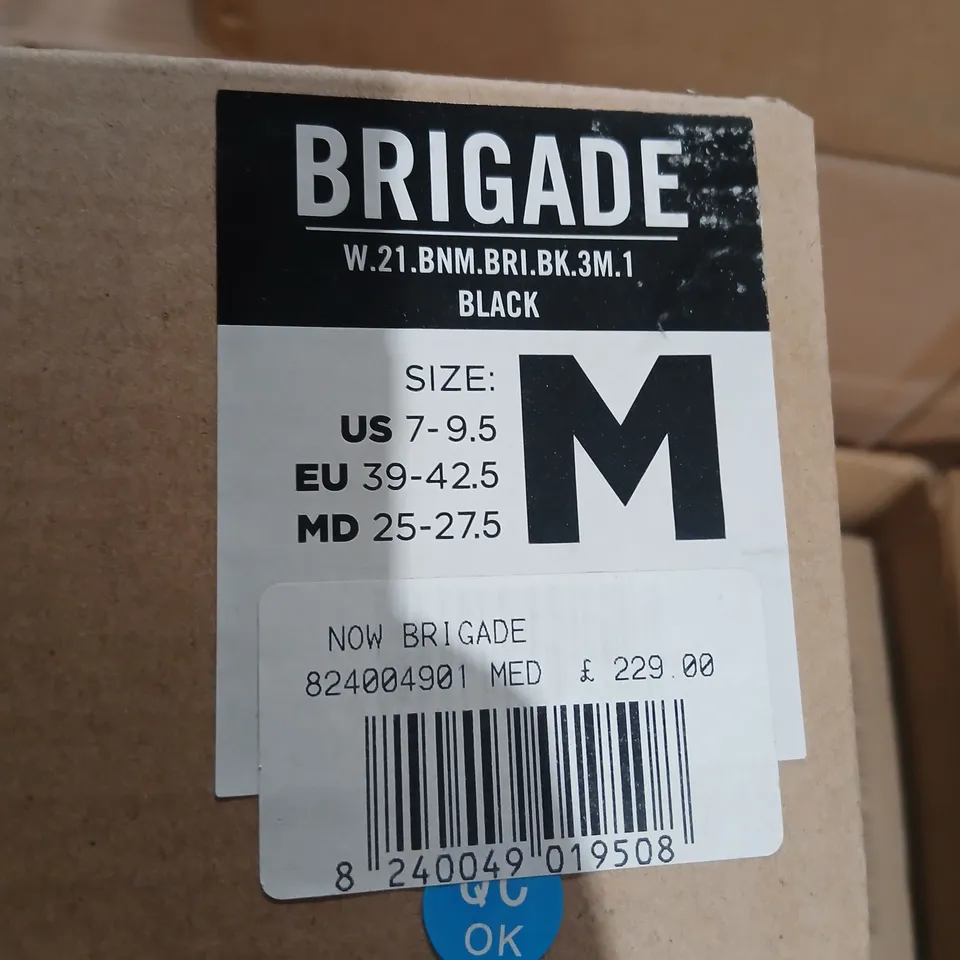 NOW BRIGADE SNOWBOARD BINDINGS – MEDIUM (US 7–9.5 / EU 39–42.5) – BOXED