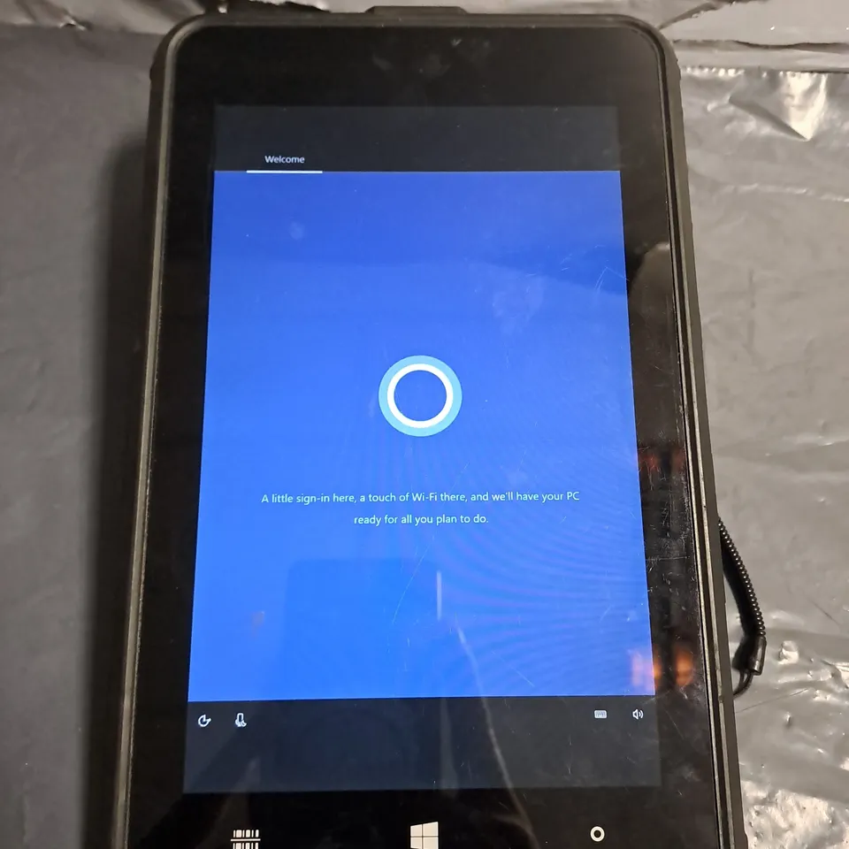 NEWLAND WINDOWS TABLET NQUIRE NQ800 2 WITH BARCODE SCANNER