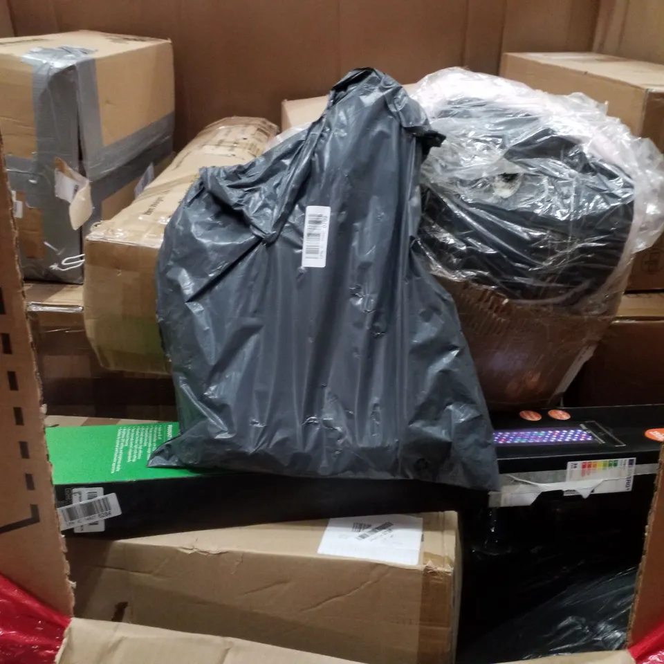 PALLET CONTAINING ASSORTED PRODUCTS INCLUDING COFFEE TABLE, 7.5FT PATIO UMBRELLA BLUE, MULTIFUNCTIONAL FOOD PROCESSOR, BABY SWING & CAR BOOSTER SEAT 