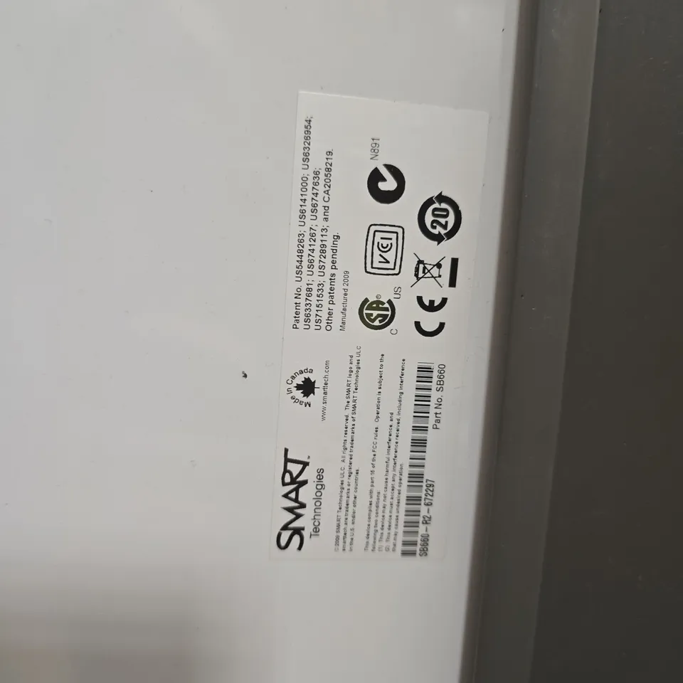 SMART TECHNOLOGIES INTERACTIVE WHITEBOARD PANEL – SB660
