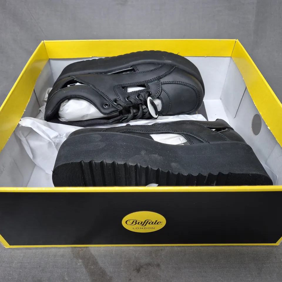 BRAND NEW BOXED PAIR OF BUFFALO LONDON PLATFORM SHOES IN BLACK UK SIZE 3