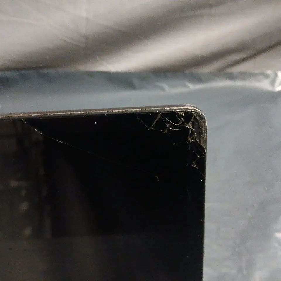 TCL TABLET – BLACK, CRACKED SCREEN
