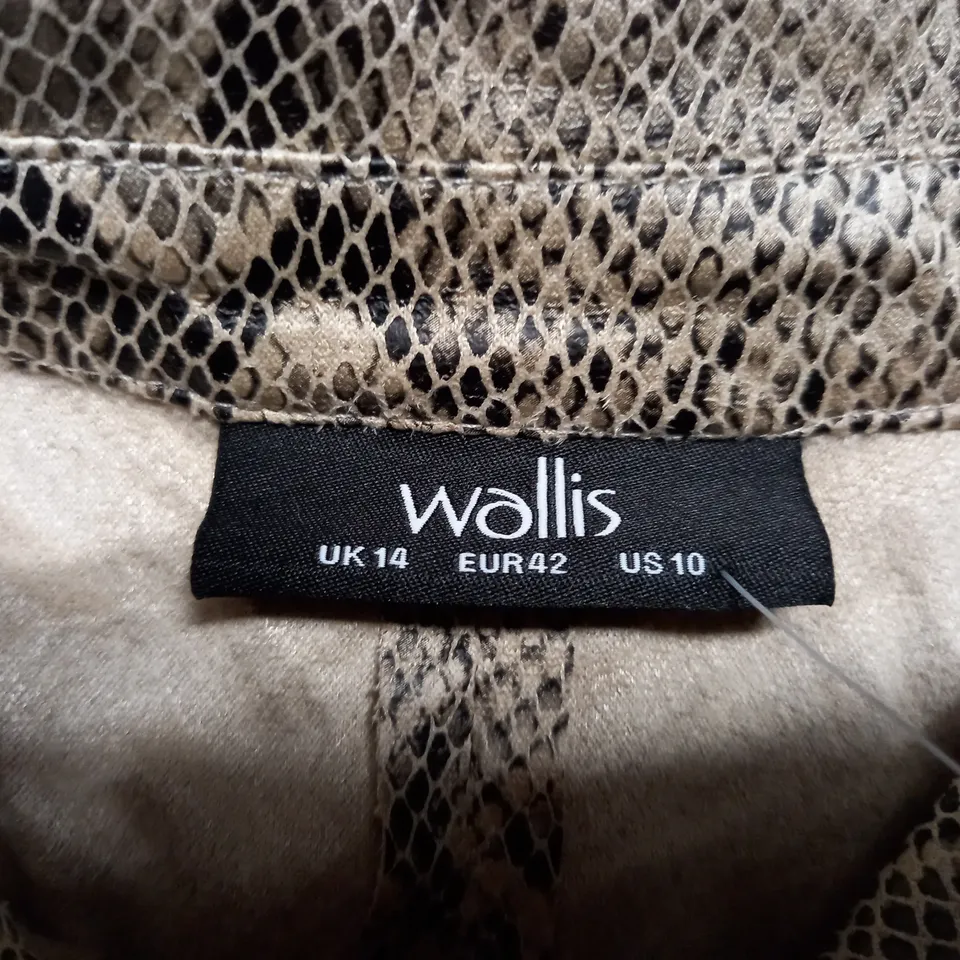 WALLIS SNAKE PRINT SUEDETTE POPPER SHIRT - SIZE 14