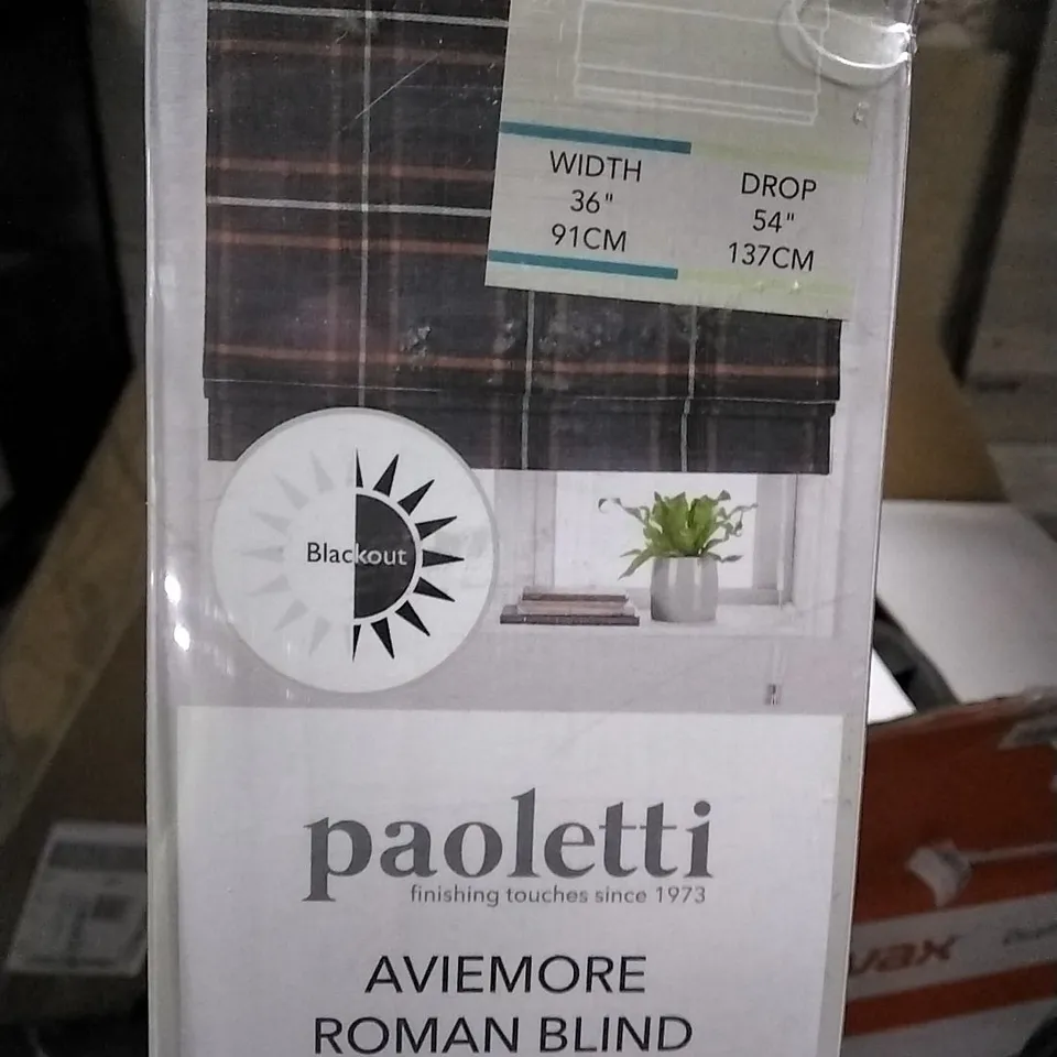 BOXED ALVERSON BLACKOUT AVIEMORE ROMAN BLINDS (1 BOX)