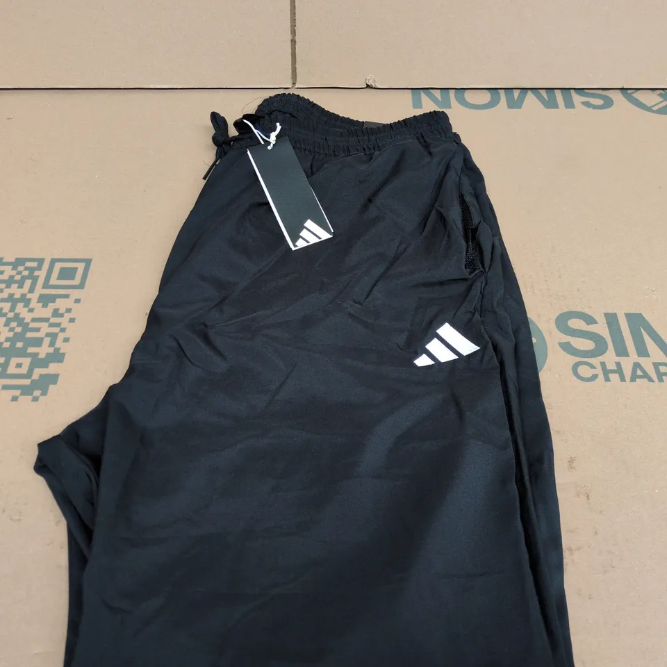 ADIDAS JOGGERS - SIZE XL
