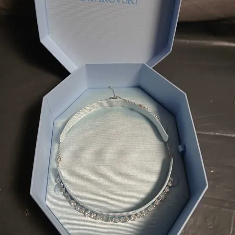 SWAROVSKI CRYSTAL NECKLACE IN SILVER TONE – BOXED