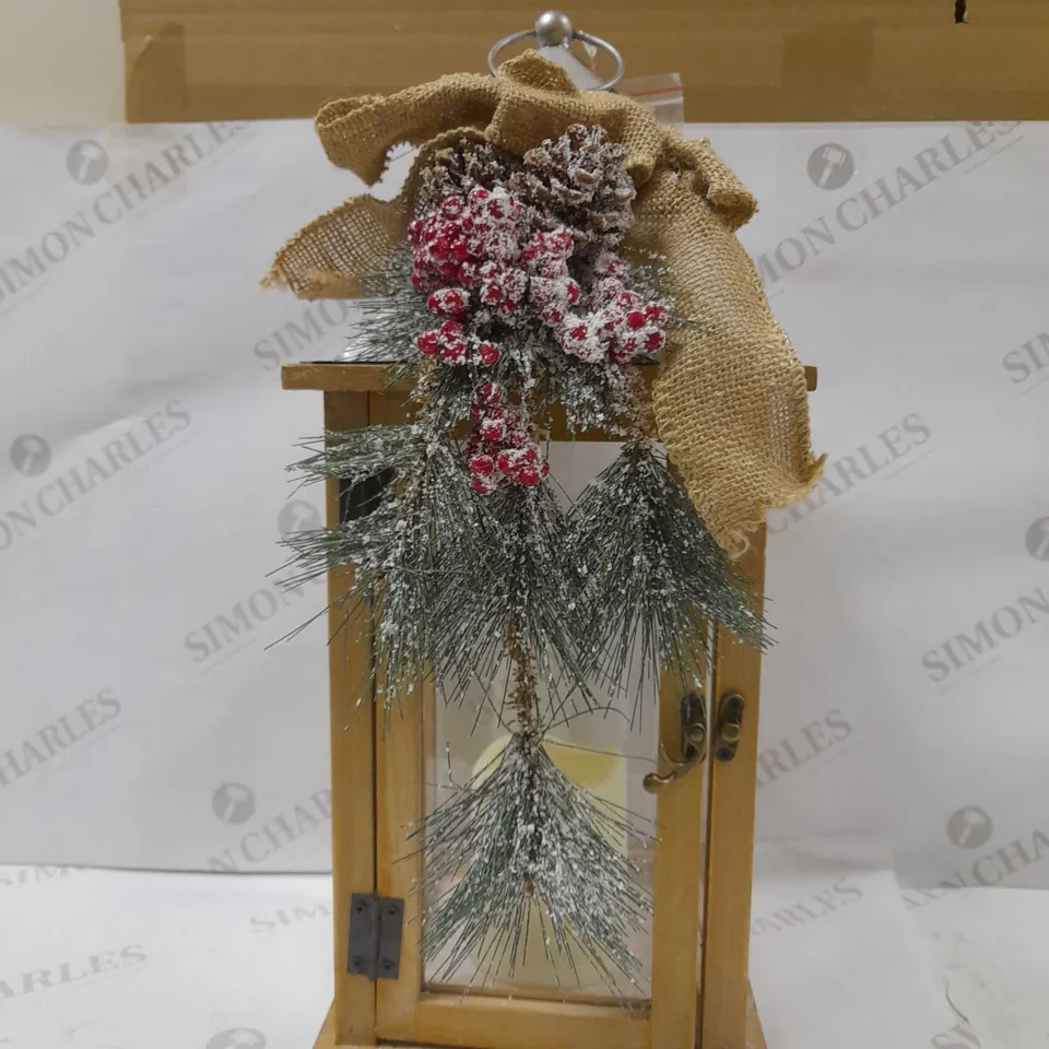 LUMINEO WOODEN LANTERN