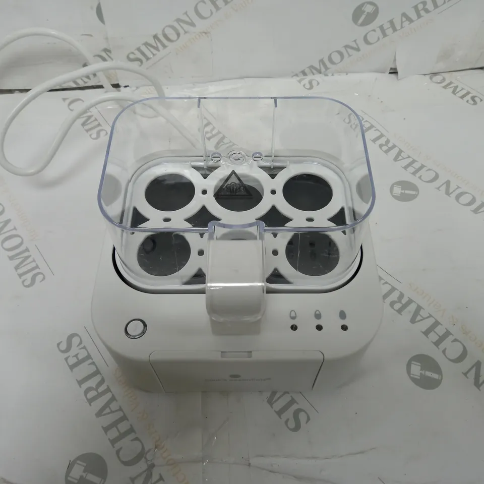 COOK'S ESSENTIALS THE SMART TALKING EGG COOKER