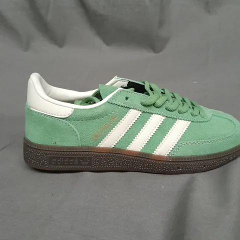 PAIR OF ADIDAS HANDBALL SPEZIAL TRAINERS SIZE4.5 UK