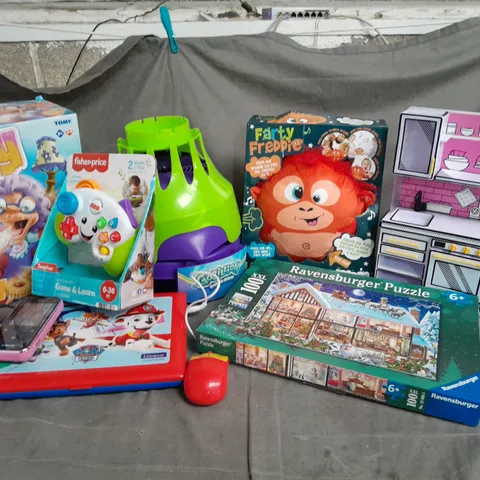 APPROXIMATELY 15 ASSORTED TOYS TO INCLUDE GREEDY GRANNY, FARTY FREDDIE, FISHER-PRICE GAME & LEARN CONTROLLER, LEXIBOOK PAW PATROL LAPTOP, VTECH KIDIZOOM