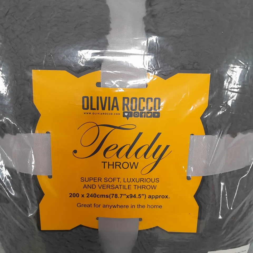 OLIVIA ROCCO TEDDY THROW 200 X 240 CHARCOAL