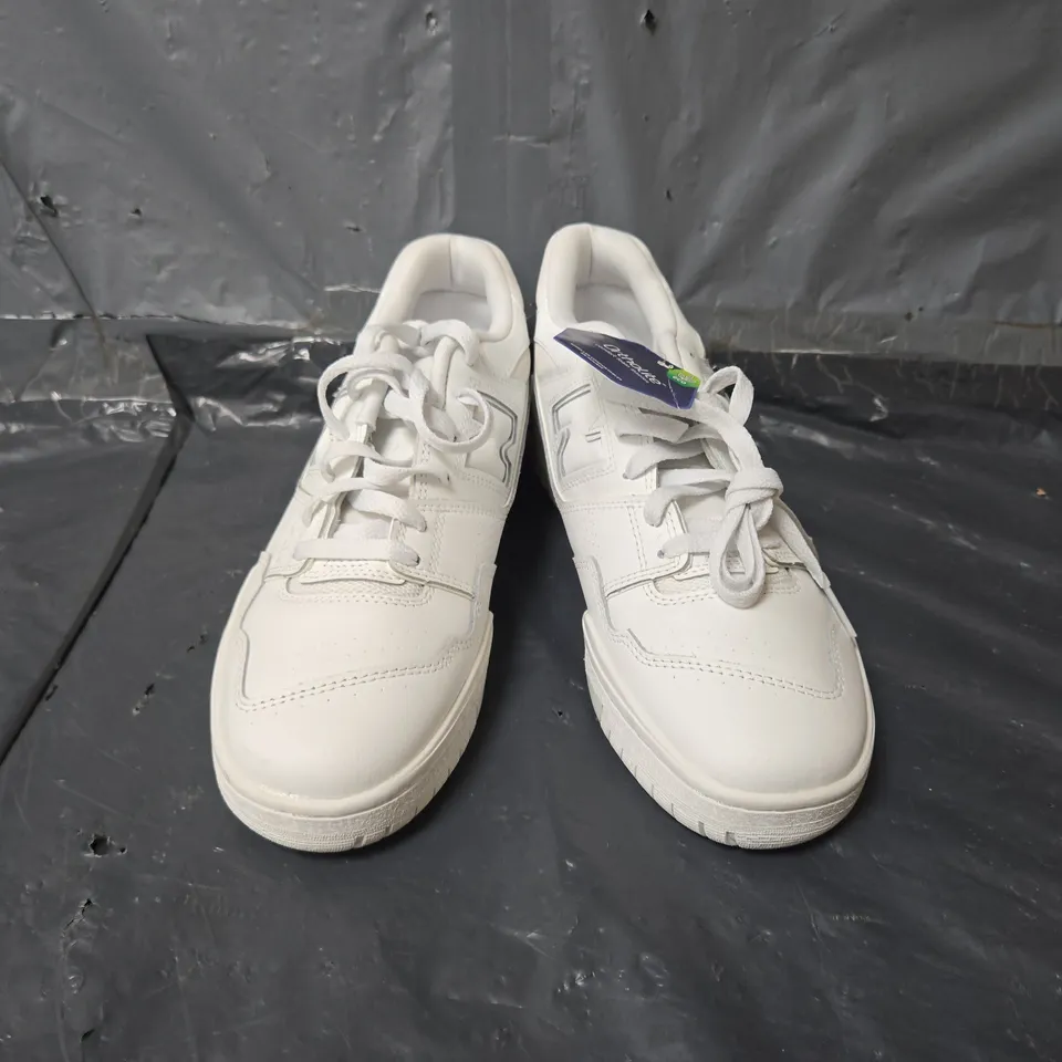 UNBOXED PAIR OF NEW BALANCE 550 TRAINERS IN WHITE - UK 9