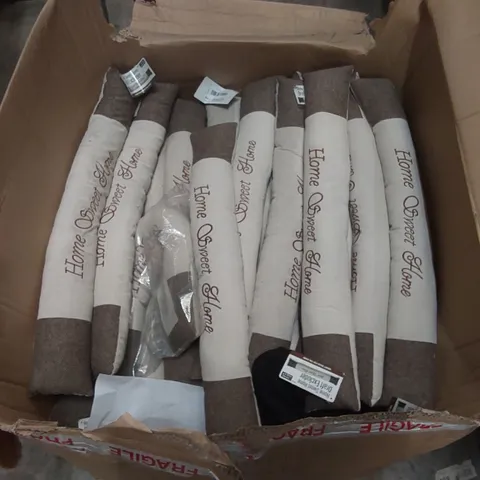 BOX CONTAINING A LARGE QUANTITY OF HOME SWEET HOME DRAFT EXCLUDERS