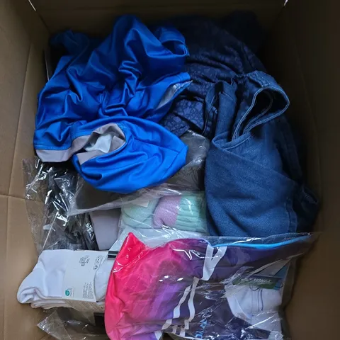 LARGE BOX OF ASSORTED CLOTHING ITEMS IN VARIOUS SIZES, STYLES AND COLOUR 