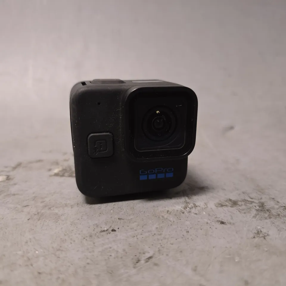 GOPRO 11 BLACK MINI ACTION CAMERA 